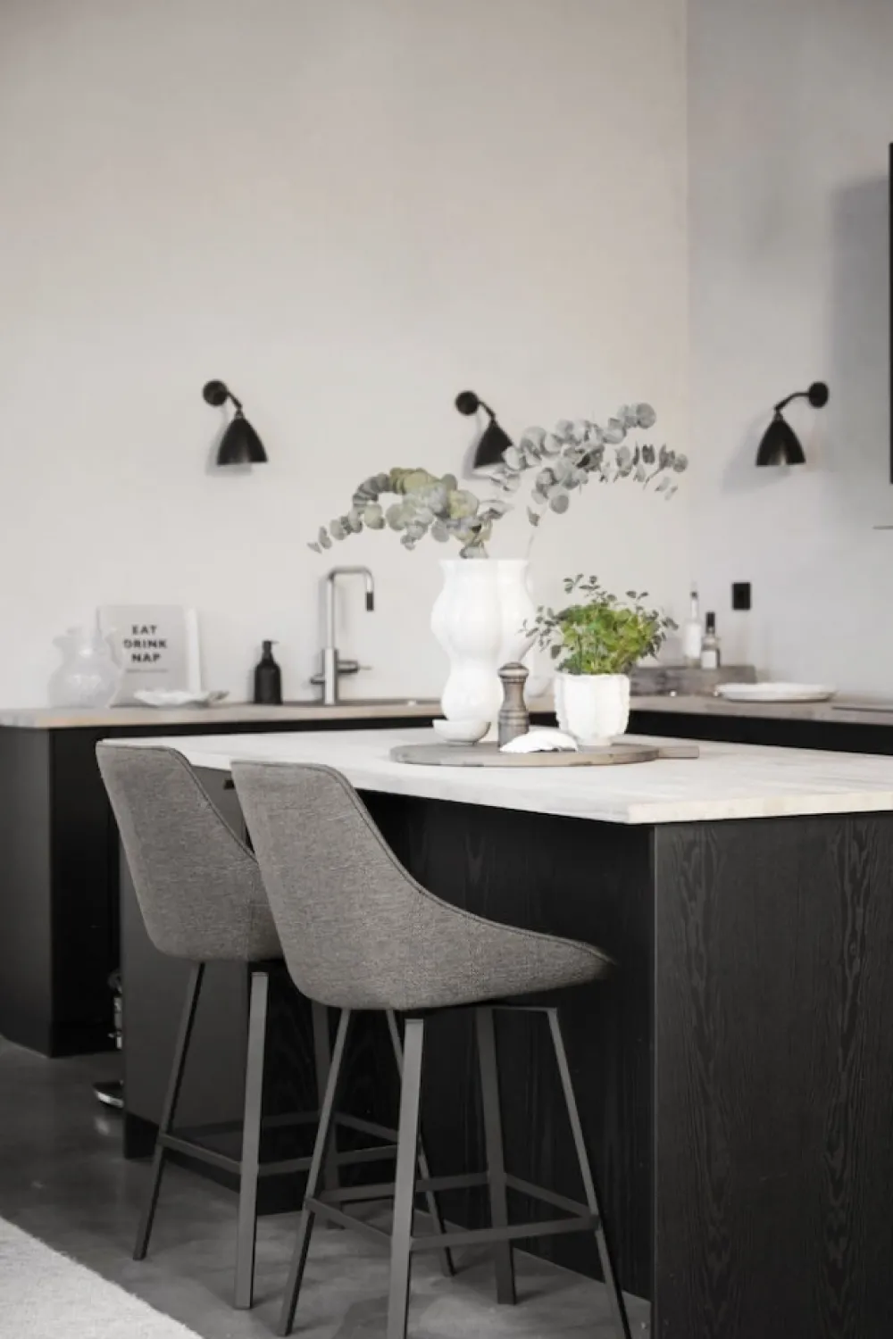 Rowico Home Barstol 'Alison' - Mörkbeige