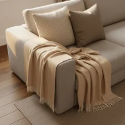 Reforma x Trendcarpet Bomullspläd 'Denisa Fishbone' 130x170cm - Beige/vit