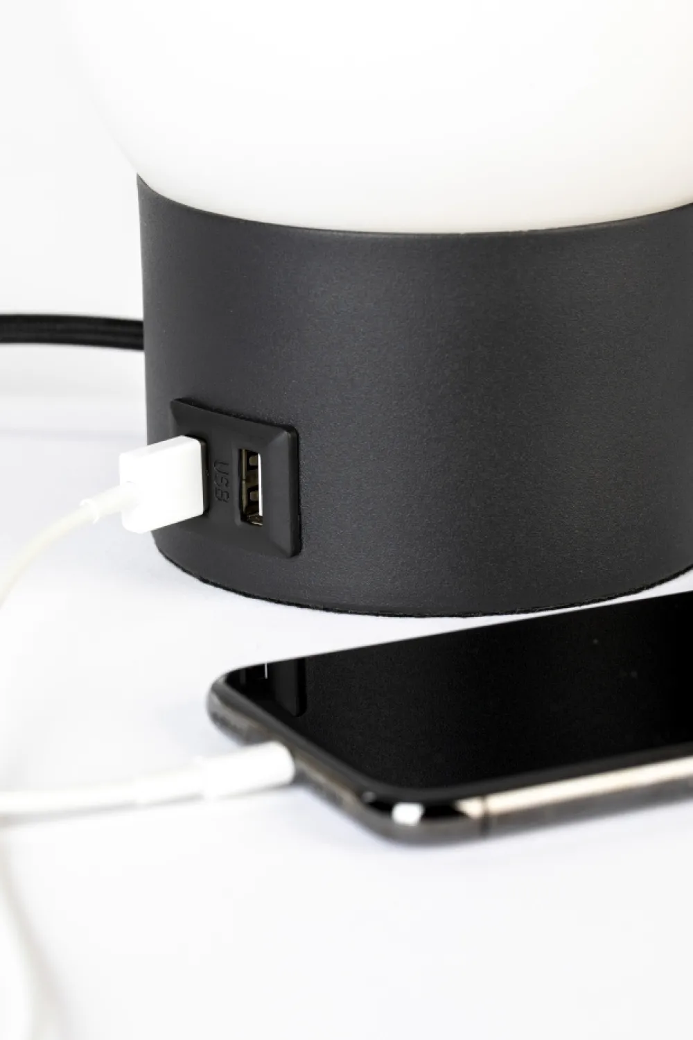 Zuiver Bordslampa 'Urban Charger' - Svart