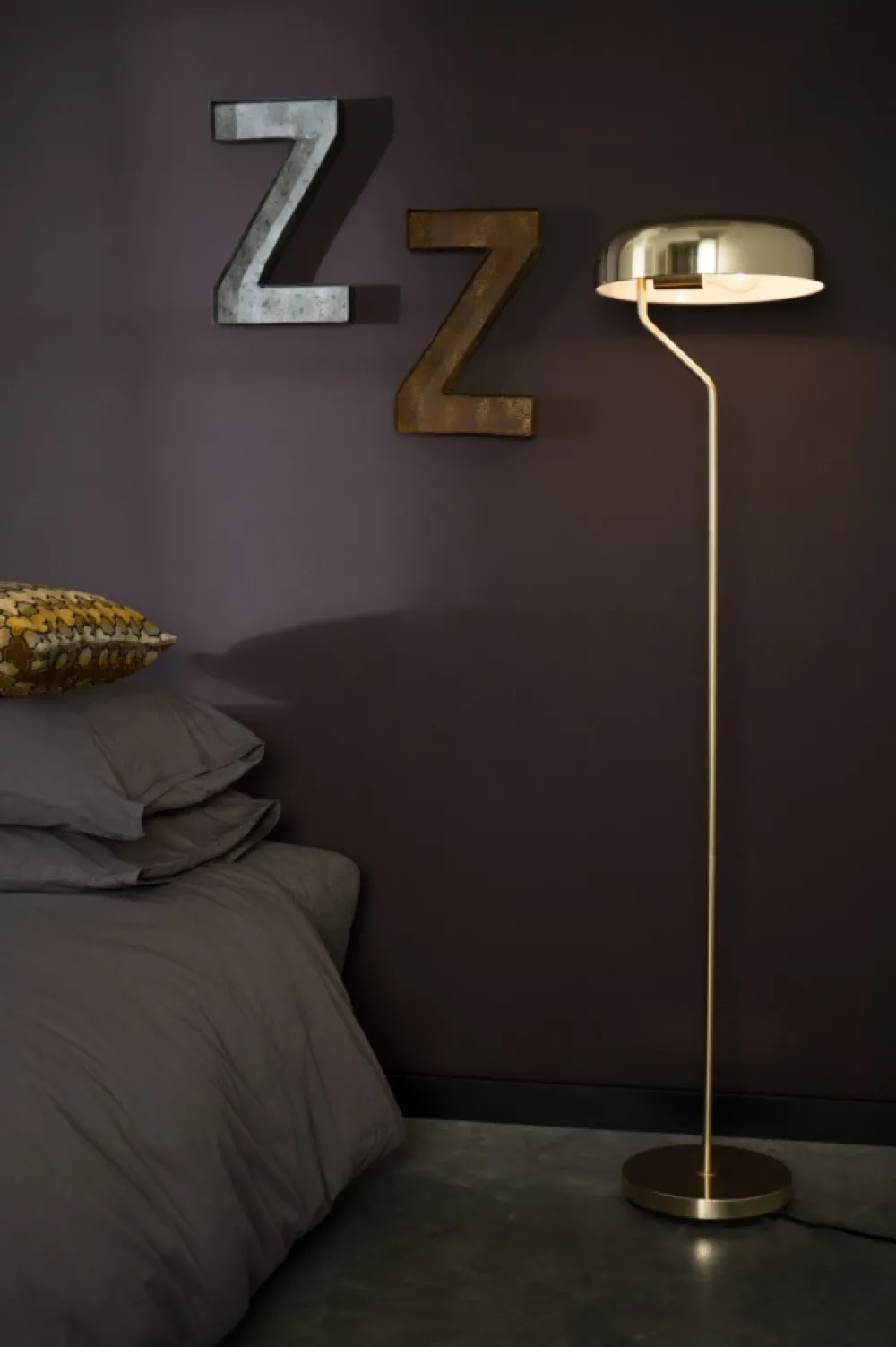 Dutchbone Golvlampa 'Eclipse' - Mässing