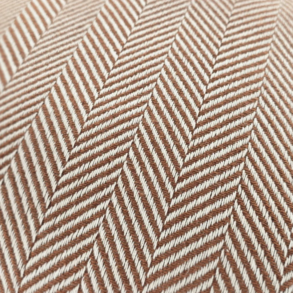 Reforma x Trendcarpet Kuddfodral 'Denisa Fishbone' 45x45cm - Brun/vit