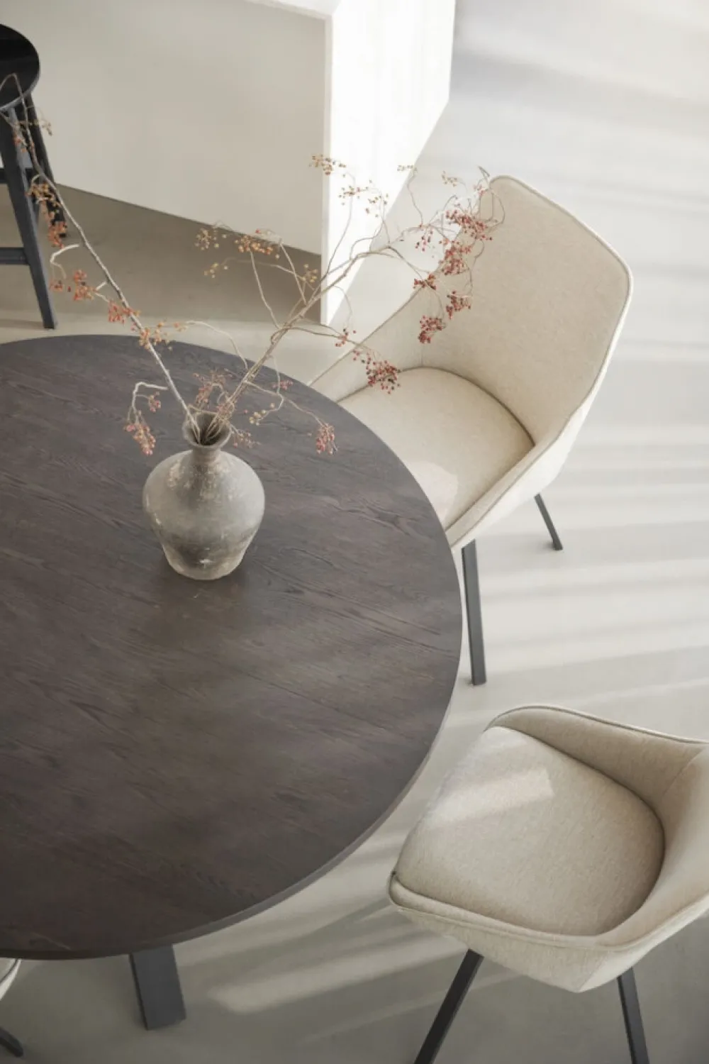 Rowico Home Matbord 'Maddock' Runt 135cm - Mörk ek