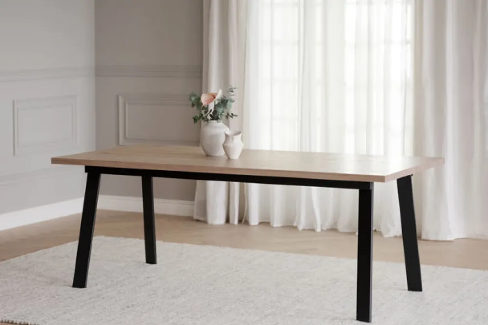 Rowico Home Matbord 'Winnipeg' 200x100cm - Vitpigmenterad/ Svart