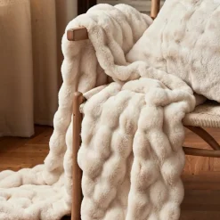 Reforma x Trendcarpet Pläd 'Aranga Bubble Throw' 130x170cm - Beige