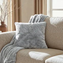 Reforma x Trendcarpet Pläd 'Aranga Super Soft Throw' 130x170cm - Grå