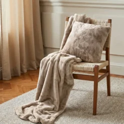 Reforma x Trendcarpet Pläd 'Aranga Super Soft Throw' 130x170cm - Brun