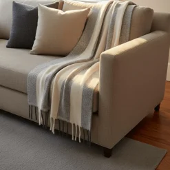 Reforma x Trendcarpet Pläd 'Beatriz Stripe' 130x170cm - Svart/vit
