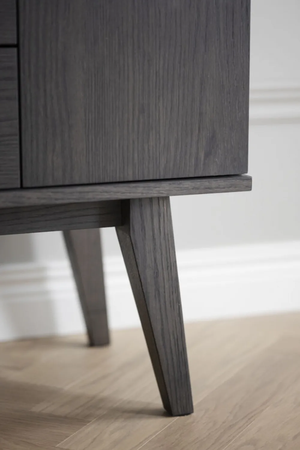 Rowico Home Sideboard 'Filippa' 122x85cm - Mörk ek