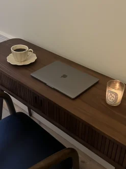 Zuiver Skrivbord 'Barbier' - Valnöt