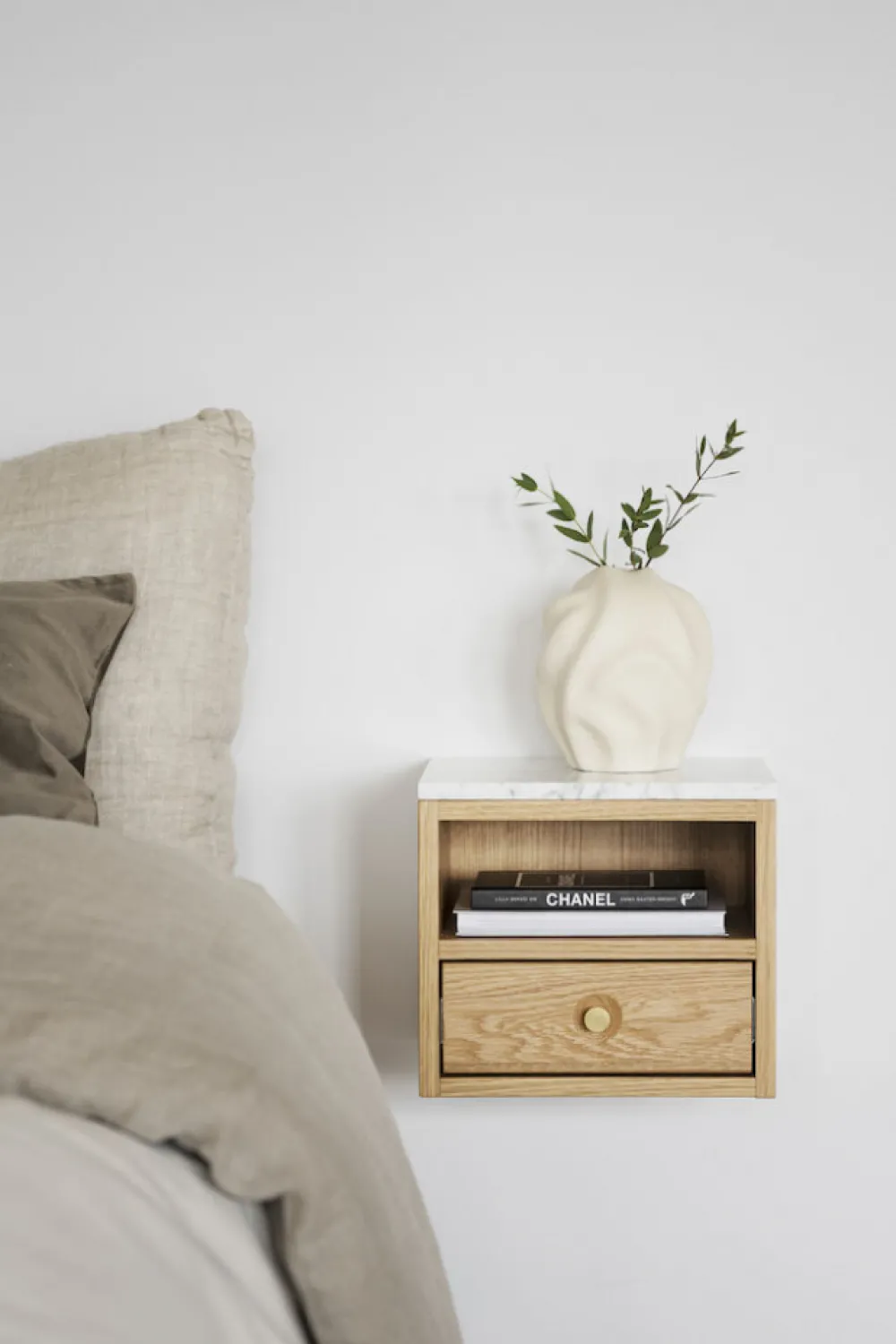 Rowico Home Sängbord 'Whitmore' - Ek