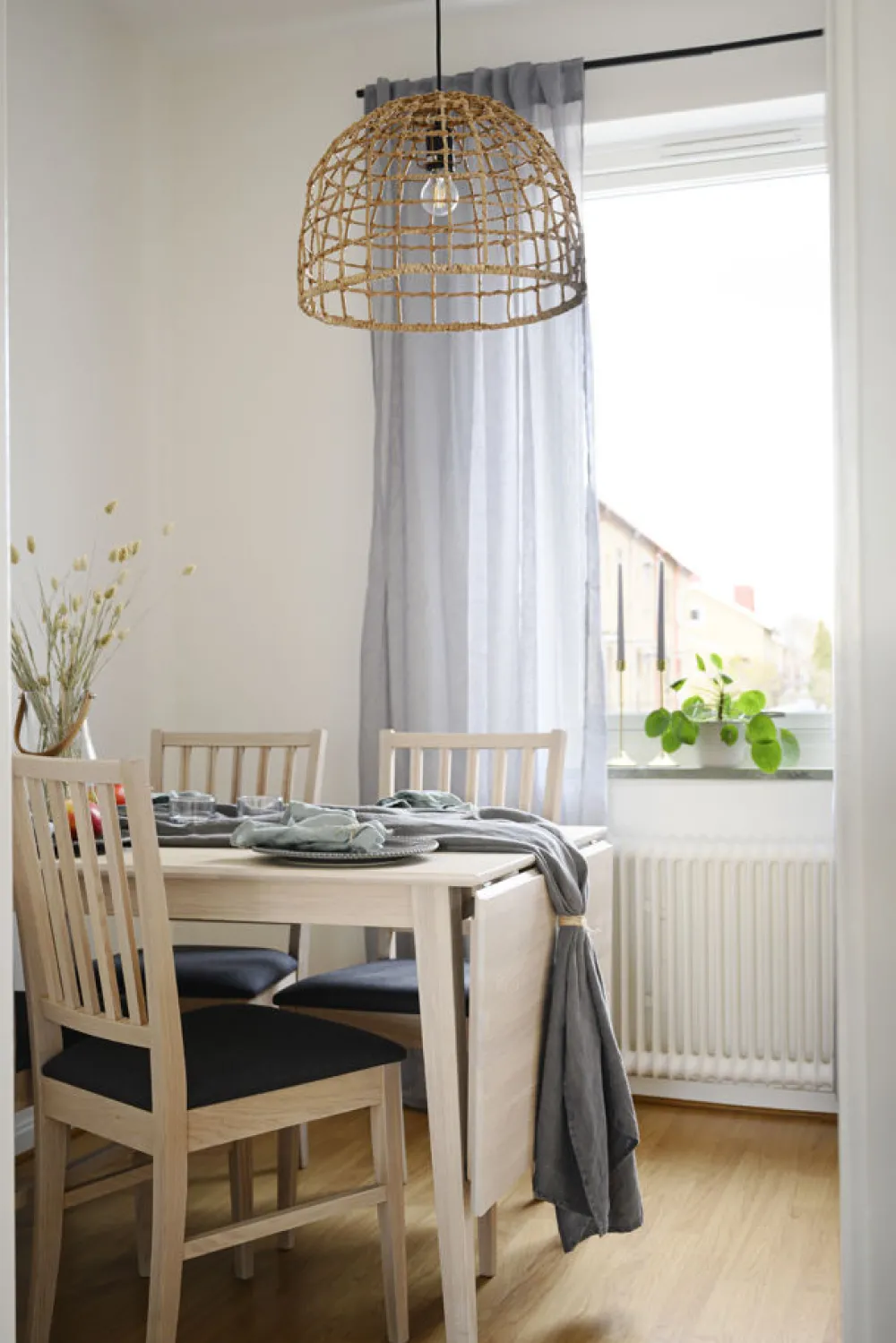 Rowico Home Stol 'Filippa' - Vitpigmenterad/Grå