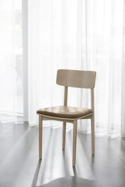 Rowico Home Stol 'Wolcott' - Ljus ek