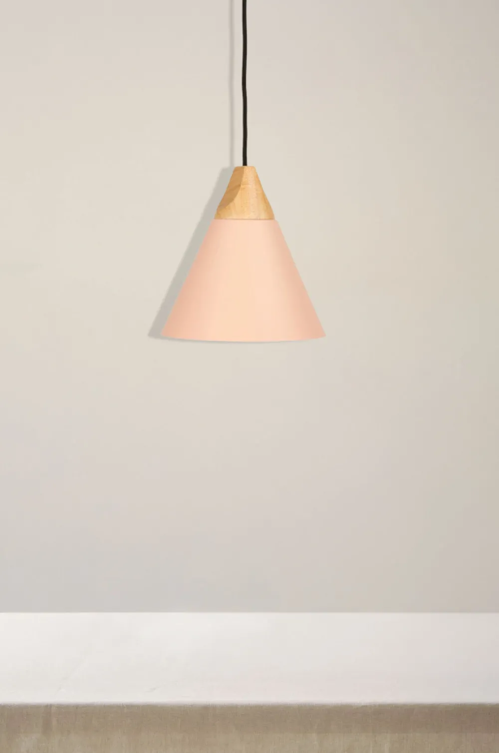 Fair Glare Taklampa 'Funnel' - Rosa L